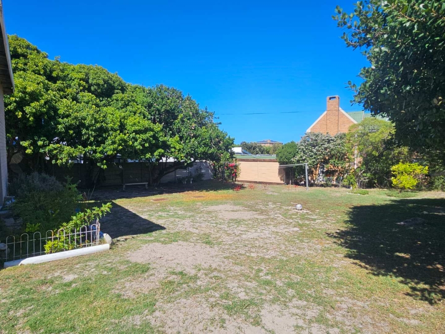 4 Bedroom Property for Sale in Pearly Beach Western Cape